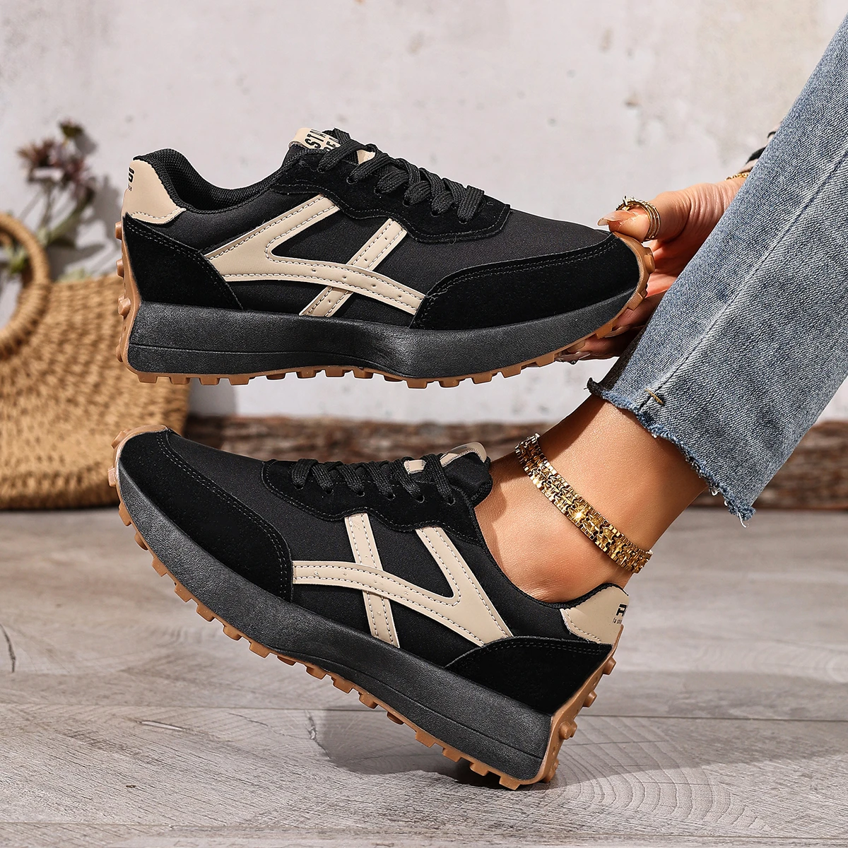 Aspen Everyday Sneakers